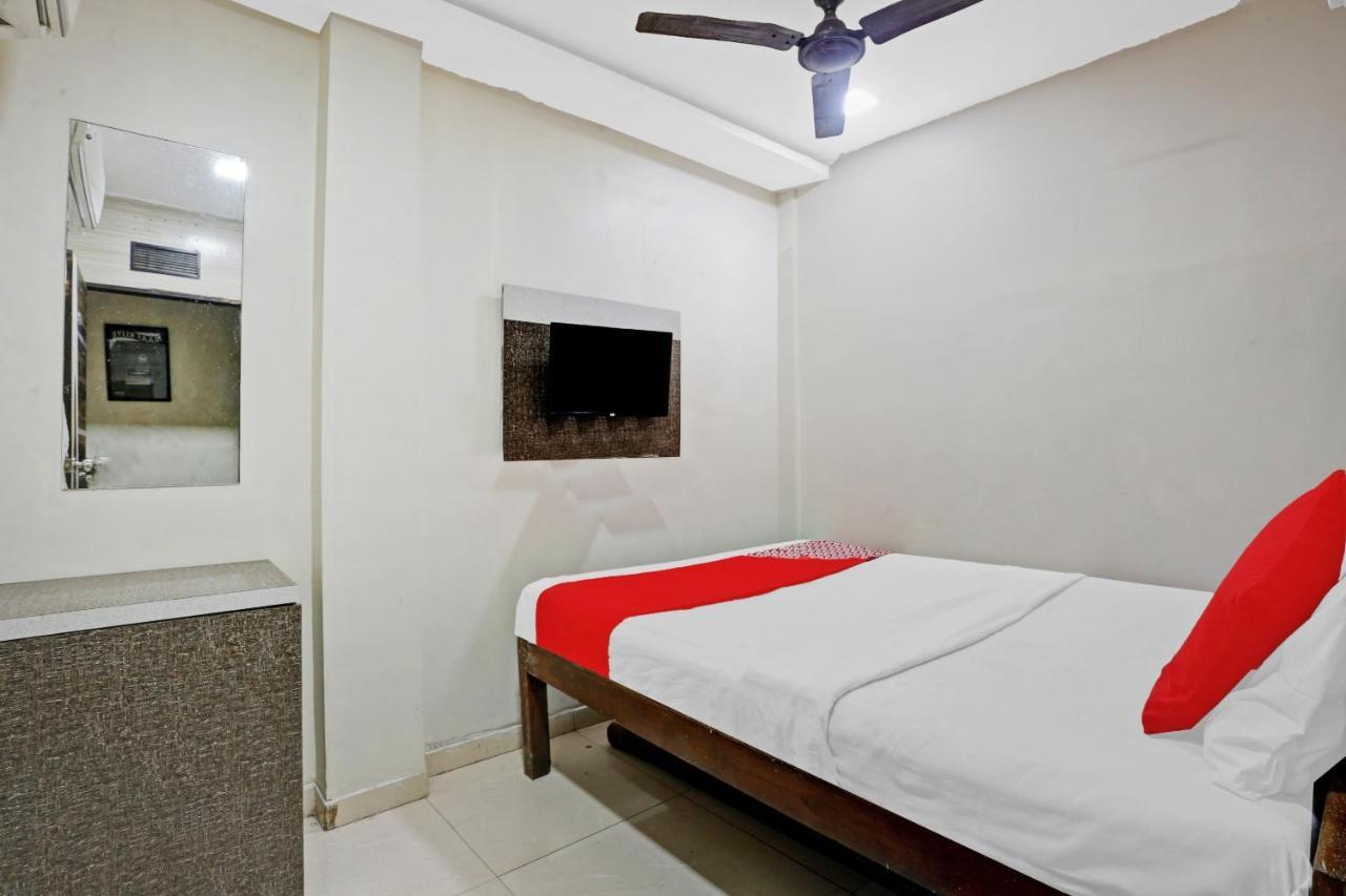 Oyo 84398 Maroshi Residency Mumbai Exterior photo